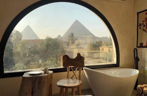 Al Haram Apartment | Artistic Pyramids View & Hot Tub