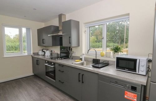 Gwystre Cottage | GLANDWR HOUSE, with a garden in Llandrindod Wells