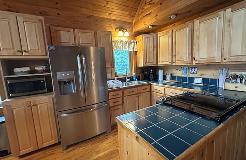 Zionville House | Vivian's View is a majestic mountain paradise!