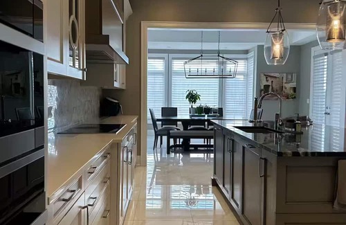 Vaughan House | Kleinburg Luxe Retreat | Chill Views Vibes