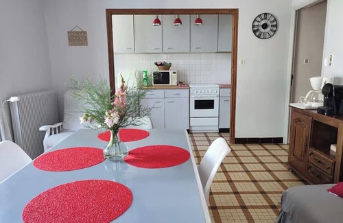 Florentin-la-Capelle House | Stone house "la Terrasse" in peaceful hamlet between AUBRAC and VALLÉE DU LOT