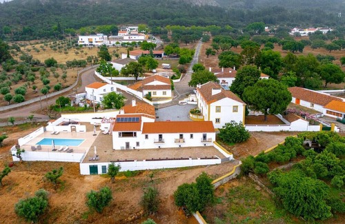 Fortios Apartment | Room 'Quarto 1' with Shared Pool