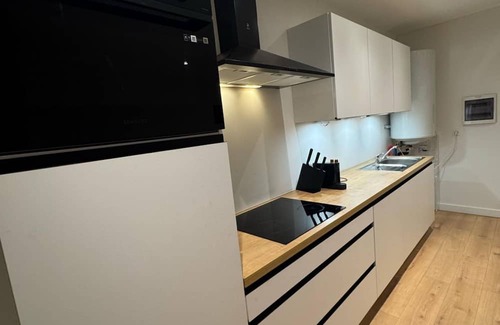 Wondelgemstraat Apartment | Charming 1BR Apartment | Walk to City Center