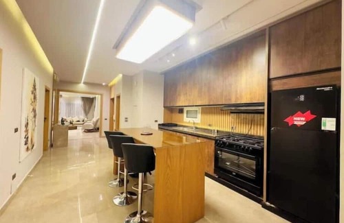 Al Duqqi Apartment | Luksusleilighet i Al Mohandiseen