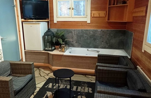 Rovaniemi Villa | Unique log house at Rovaniemi near to Arctic circle and Santa Claus village