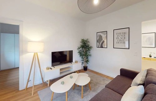 Oerlikon Apartment | Family-Friendly 2BR - in the Heart of Oerlikon