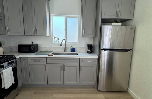 Norwalk House | 1-Bedroom House - Stay in the heart of SoCal!