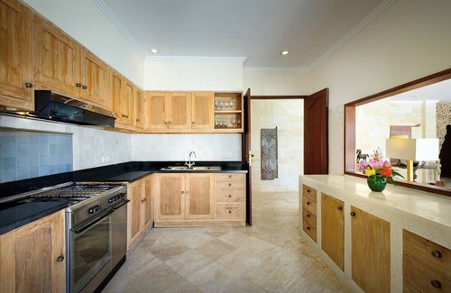 Suraberata Villa | Four Bedroom Villa with Pool & Tropical Garden near Balian