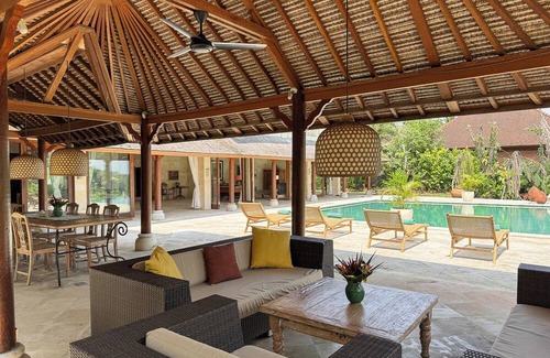 Suraberata Villa | Four Bedroom Villa with Pool & Tropical Garden near Balian