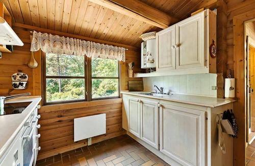 Frederiksvaerk House | Classic summer house with Arresø view