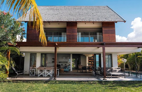 Belle Mare Villa | Luxury villa in Mauritius - 6 bedrooms, private pool, not overlooked
