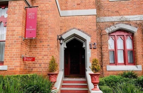 Bendigo House | The Residence of MacKenzie Quarters
