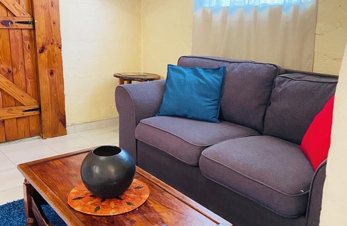 Mbabane Cottage | Mountain Vista Cottage cozy stay with stunning views in nature’s heart!