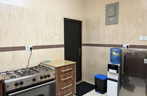 Ibadan House | Luxury 2-bed w 24h light in Kolapo Ishola GRA