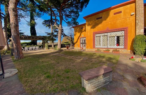 Tordera House | Holiday Home 'Tordera Village' with Mountain View, Private Pool and Wi-Fi