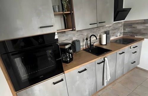 Hagen im Bremischen Apartment | Apartment 'Weserstrand' with Private Garden and Wi-Fi
