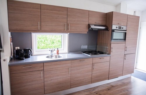 Heetveld Ski Chalet | Luxury Holiday Chalet 1-4 persons with Private Jacuzzi, Private Sauna and Sun Shower.