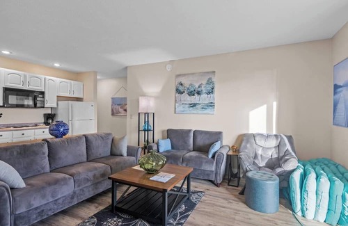 Kewadin House | 🍁 Spacious Hideaway in Torch Lake | Sunrise Views + Golf ➠ 741