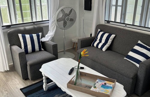 Springfield House | Charming 2-bedroom house in delightful Saint Joseph with AC bedrooms only