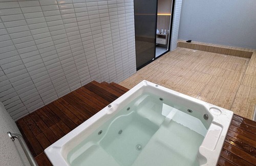 Cabo Branco Apartment | Flat with private Jacuzzi 50m from the sea and infinity pool on the rooftop