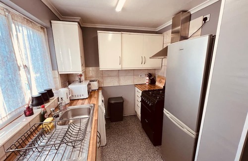 Newton Aycliffe House | Cosy 2 Beds house DL5 & Garden/Parking+WiFi