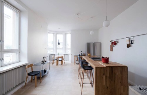 Hietalahti Apartment | Hotel-standard design apartment with sea view
