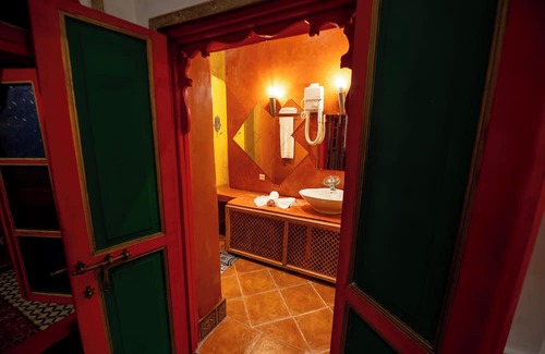 Zekkak Er Roumane House | Charming riad in superb Fès : luxury suite