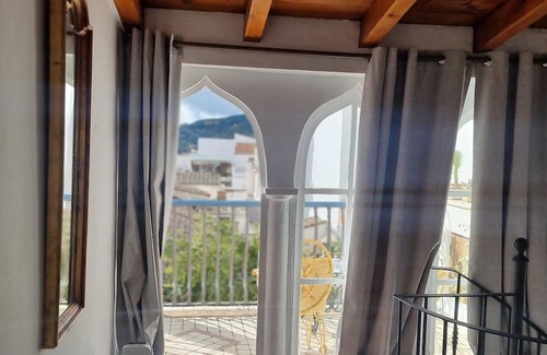 Cortes de la Frontera House | Village house. Ideal for couples or friends in the middle of nature.