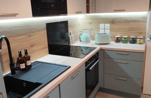 Montmerle-sur-Saone Apartment | Appt T3 65m2, sleeps 6, Montmerle Centre, Bord de Saône