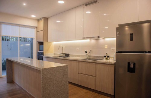 Armendariz Apartment | w* | Chic 2BR w/Indoor Terrace in Miraflores