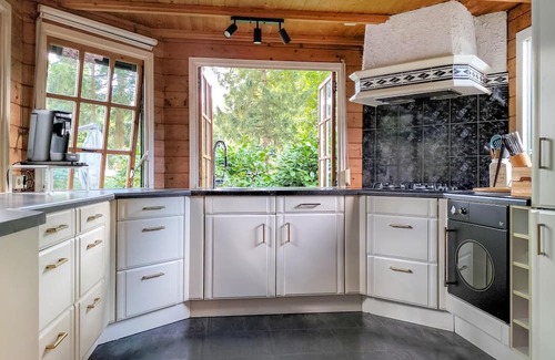Rucphen House | Lovely home in Rucphen with heated swimming pool