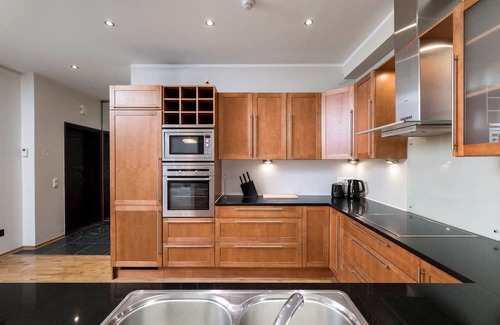 Old Town Apartment | Spacious luxury all inclusive old town flat