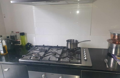 Yarrabilba House | 1 Bedroom + own shower & toilet - Yarrabilba 4207 QLD