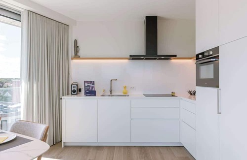 Sint-Idesbald House | Baldus: Beachfront Bliss with Free Parking!