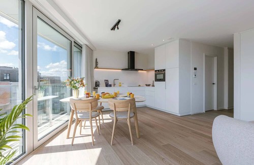 Sint-Idesbald House | Baldus: Beachfront Bliss with Free Parking!