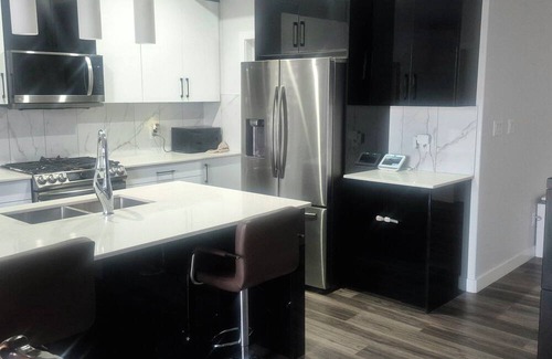 West Edmonton House | Cozy, Modern and spacious