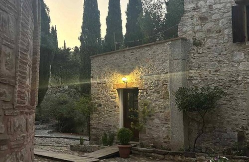 Chios Apartment | Tremendous 3-bedroom apartment next to the harbor in charming Chios