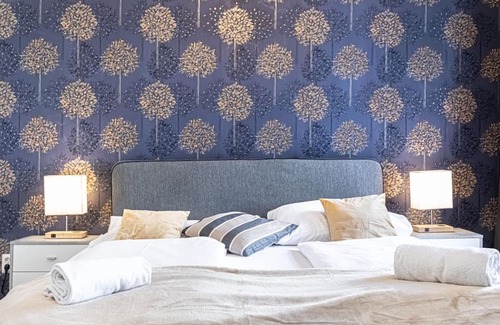 Mariahilf Hotel | Affordable King Room w/Cityview Mariahilferstr F