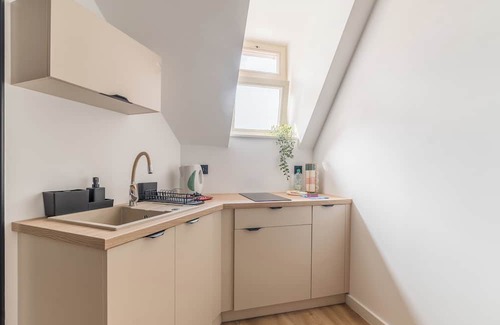 Grunwald Apartment | Wilson Park Serene Studio #2