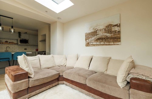 Rathgar House | Guest Ready - Renovated Stay in Urban Dublin