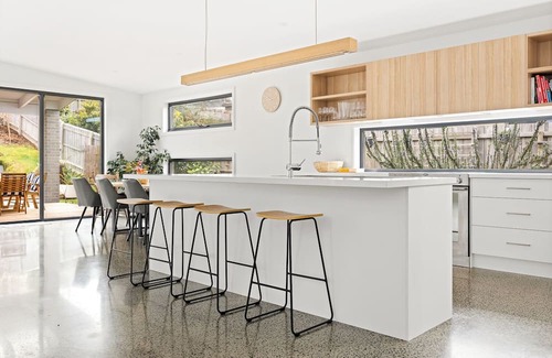 Inverloch Resort | Tea Tree Poolside Retreat