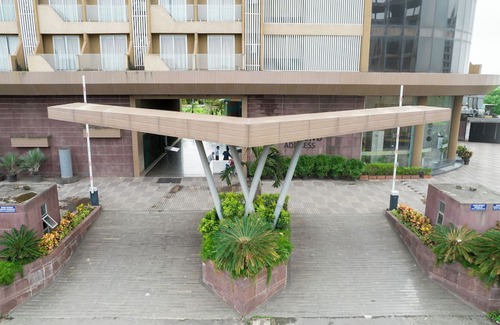 Dumas Apartment | DIYANSHH HOMES STAYS IN DUMAS
