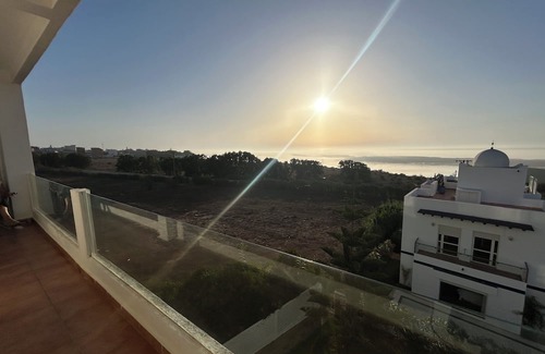 Oualidia Apartment | Exceptional view of the Oualidia Lagoon Peaceful stay with friends/family