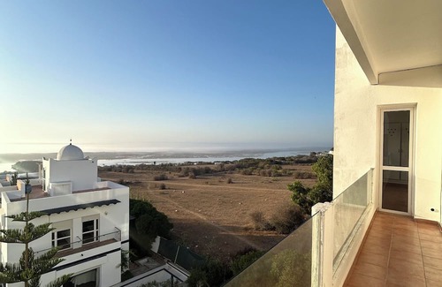 Oualidia Apartment | Exceptional view of the Oualidia Lagoon Peaceful stay with friends/family
