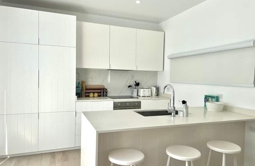 Halcyon Heights House | ZenBreak The Nest at Garden Grove 3Bd