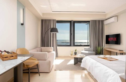 Thessaloniki City Centre Condo | Akti Sea View Suite 5