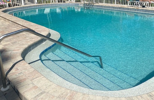 The Meadows Condo | Tranquil 2-bedroom condo with AC in beautiful Sarasota
