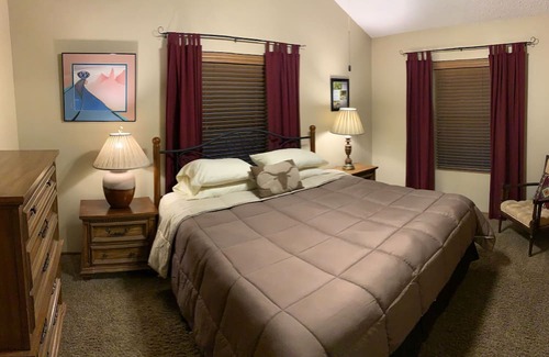 Barksdale Cabin | Mountain View Lodge- Riverfront 23-Acre Ranch