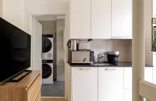 Seebach Apartment | Blueground | Seebach, balcony, nr Zürich Zoo