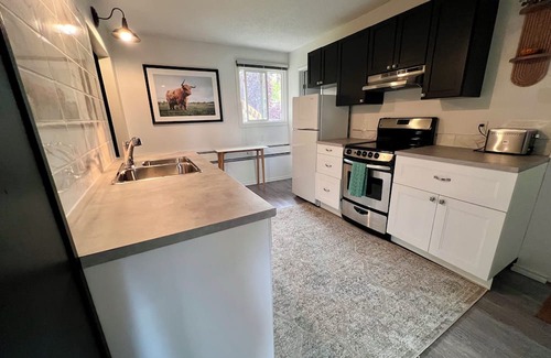 Yellowknife Apartment | The Boreal Bungalow: A Cozy Northern Retreat in the Heart of Yellowknife